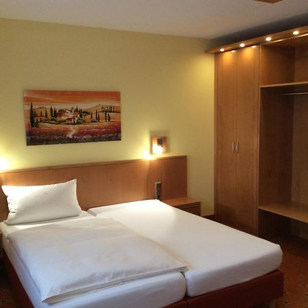 Landhotel Heiner Meyer Wahrenholz Phòng bức ảnh