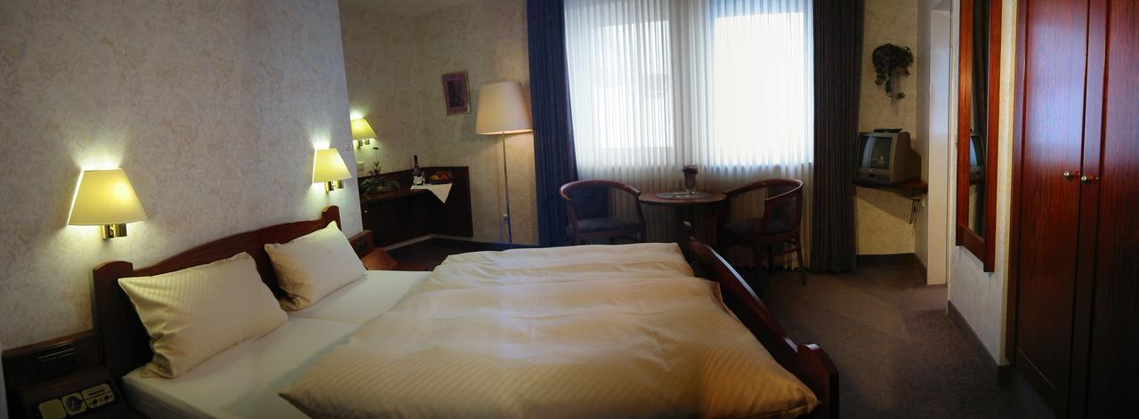 Landhotel Heiner Meyer Wahrenholz Ngoại thất bức ảnh