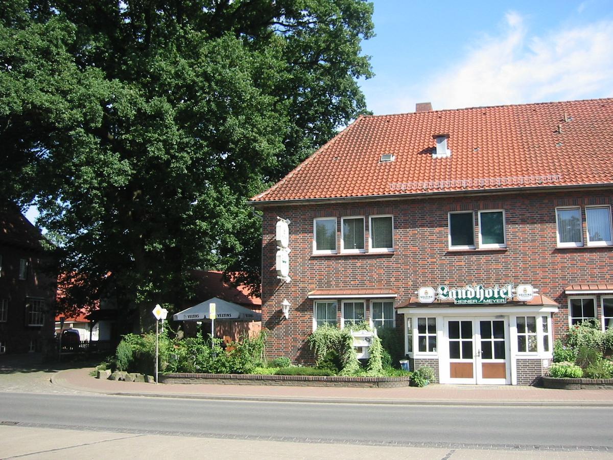 Landhotel Heiner Meyer Wahrenholz Ngoại thất bức ảnh