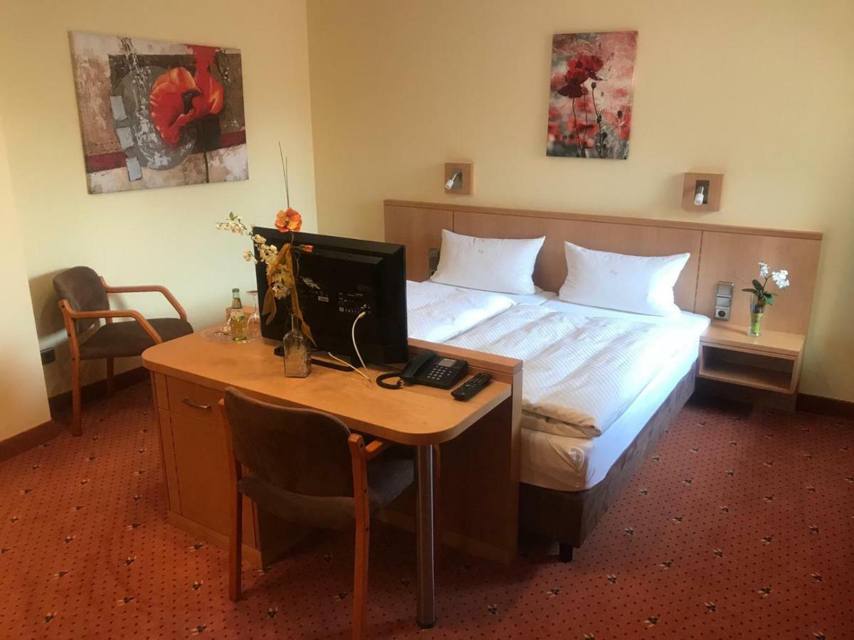 Landhotel Heiner Meyer Wahrenholz Ngoại thất bức ảnh